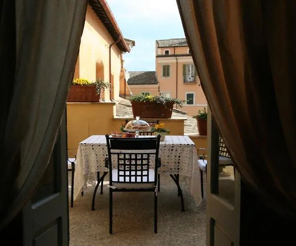 Marco Tullio Cicerone Hotel *